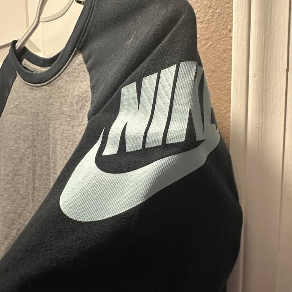Nike Baseball Athletic Cut Shirt Navy Blue and Gray Boys Large